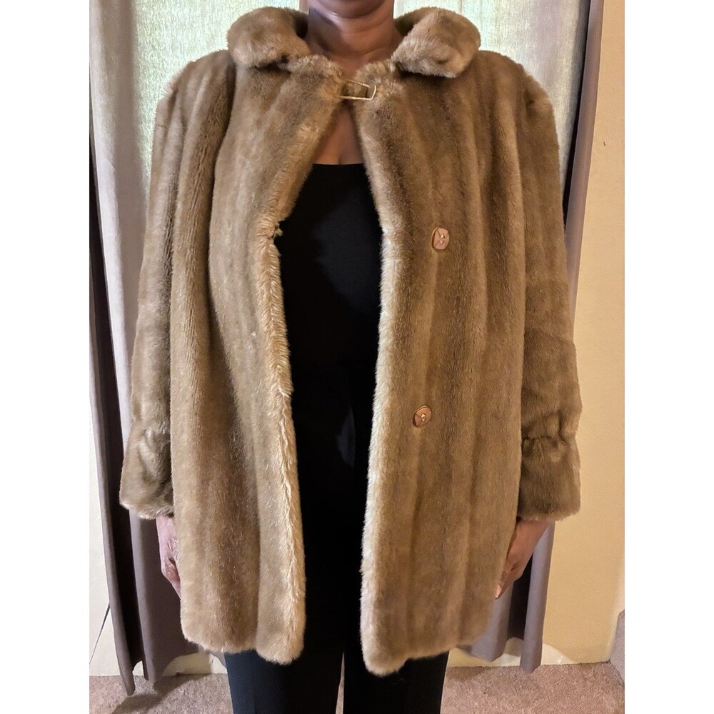 VINTAGE HILLMOOR NEW YORK TISSAVEL FRANCE FAUX FUR COAT BROWN LINED Fits Sz 8-10